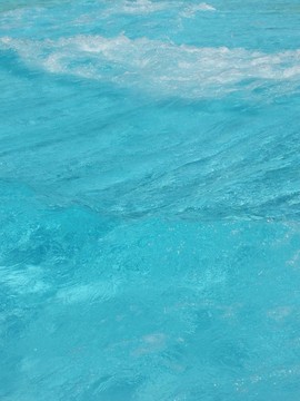 藍(lán)色的水
