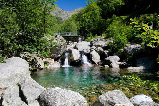 高山湖泊