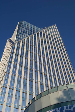 現(xiàn)代的Glass Tower