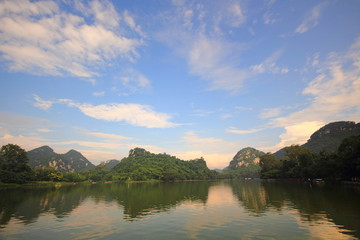 柳州 龍?zhí)豆珗@ 鏡湖 臥虎山