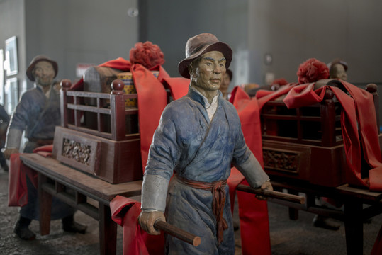 老北京婚俗迎親場(chǎng)景雕塑