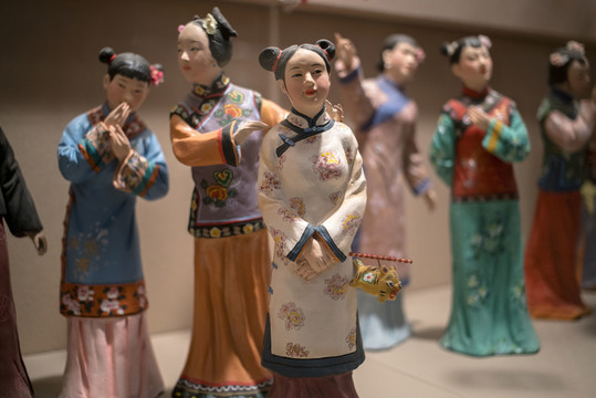 老北京上元節(jié)觀花燈場(chǎng)景雕塑