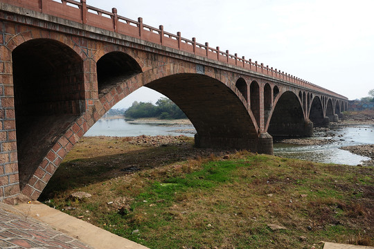 拱橋