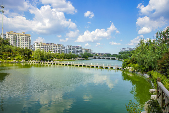 碧水藍(lán)天城市風(fēng)光