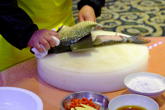 殺魚 做魚 廚藝 食材 刀工