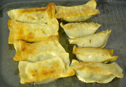 煎鍋貼