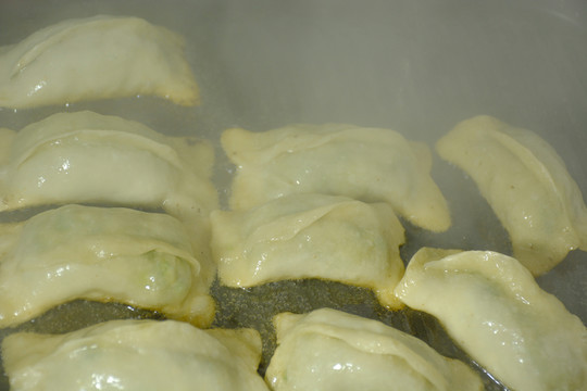 煎鍋貼