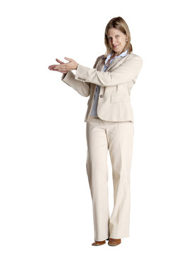 女人顯示它