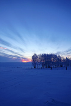 雪原暮色