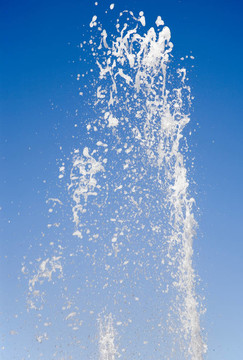 水和天空