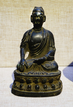 蓮花座銅造像 清代