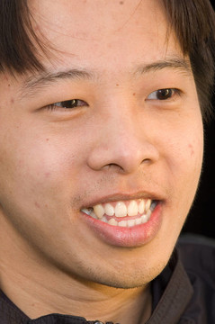 亞洲年輕人