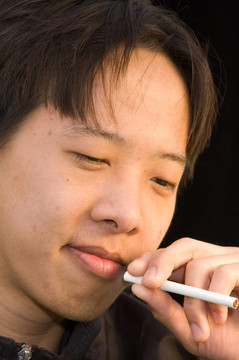 亞洲年輕人