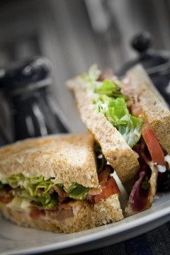 BLT