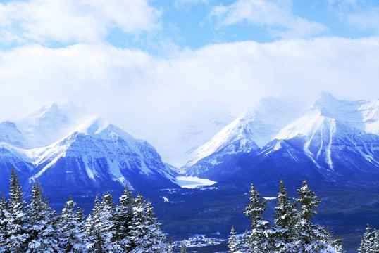 雪山