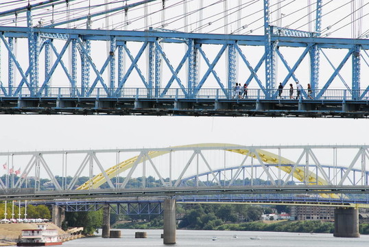 四橋
