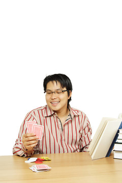 學(xué)習(xí)或打牌？