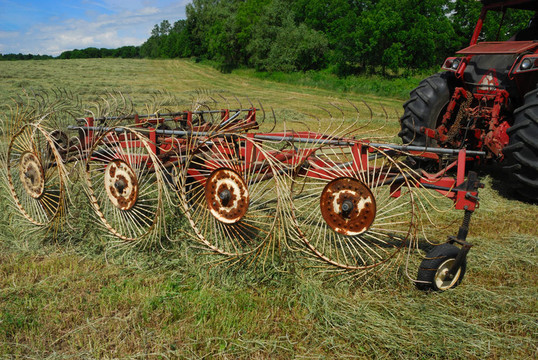 摟草機(jī)Field
