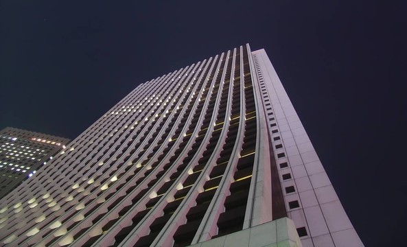 新宿8