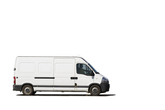孤立的貨運卡車