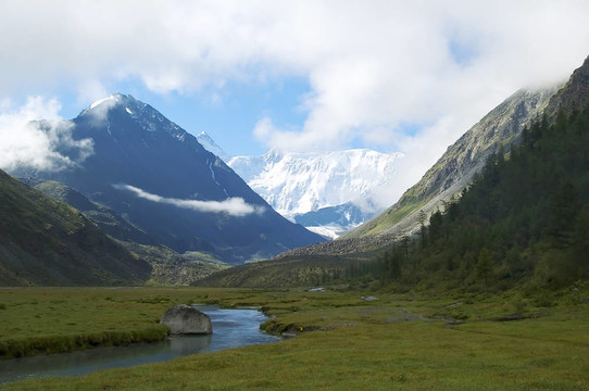 別盧哈山