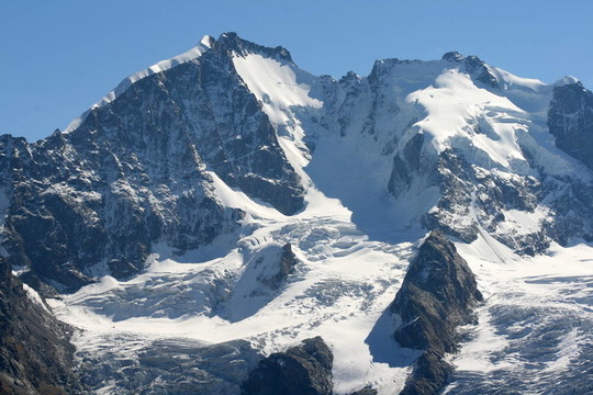 伯爾尼納山；Piz Scerscen