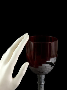 吸血鬼的酒杯