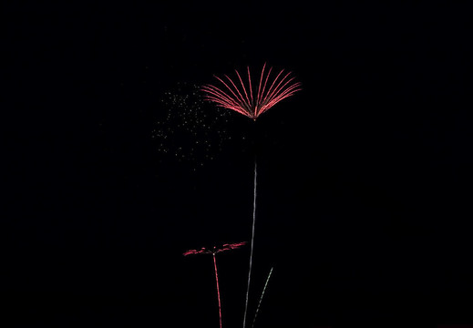 天空中的爆竹