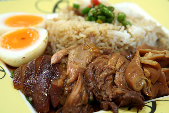燉豬肉的中國(guó)