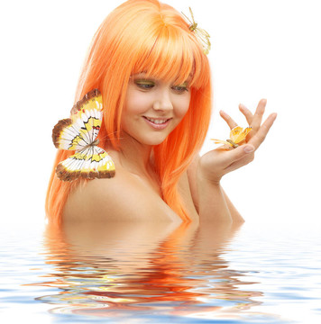 水中蝴蝶女孩