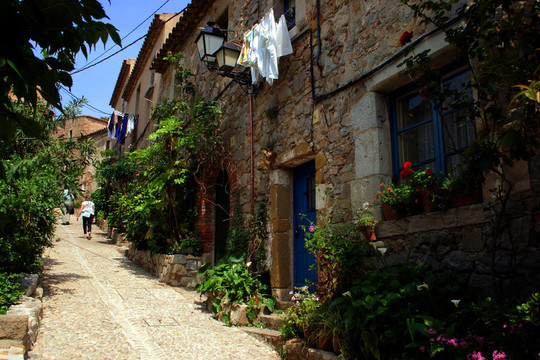 質(zhì)樸的西班牙街