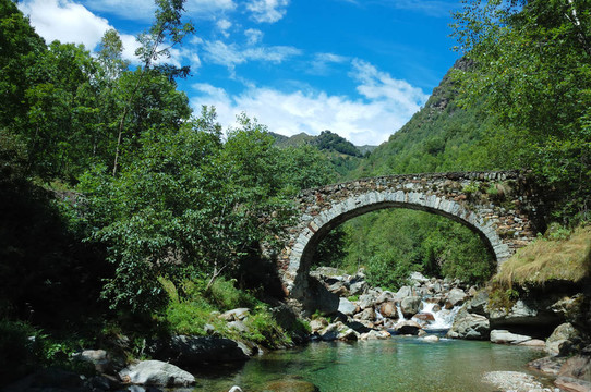 拱橋