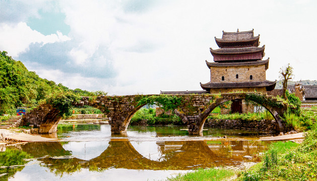 鄉(xiāng)村古橋
