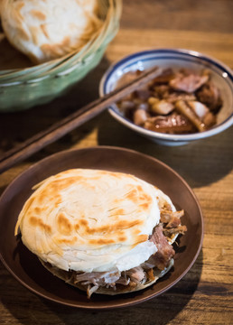 肉夾饃