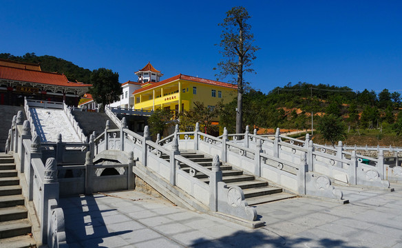 石橋 大垌山