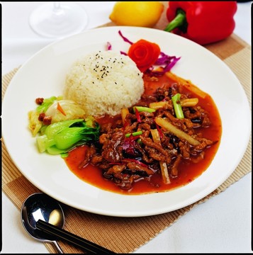 魚(yú)香肉絲飯