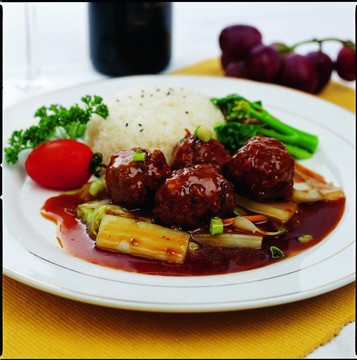 紅燒獅子頭飯