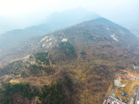山坡 山脊