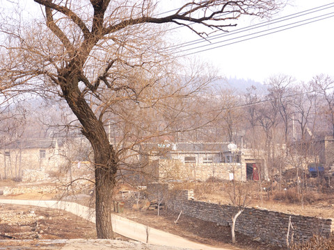 小山村