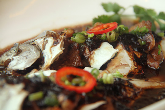 欖角豆豉蒸魚