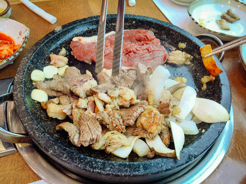 韓式石鍋烤肉