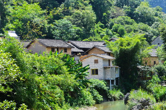 山村