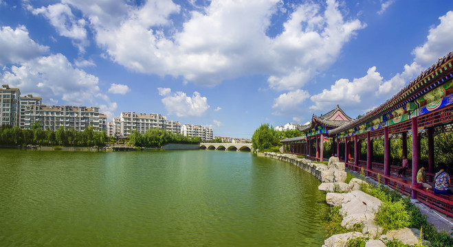 碧水藍天城市風(fēng)光