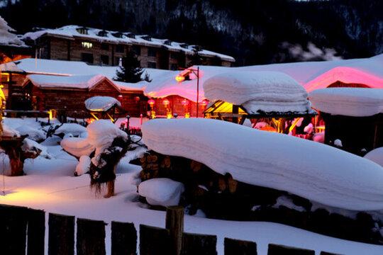 雪鄉(xiāng) 夜景 燈光