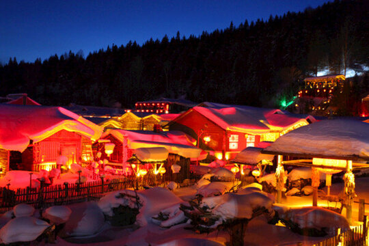 雪鄉(xiāng) 夜景 燈光 紅燈 燈籠