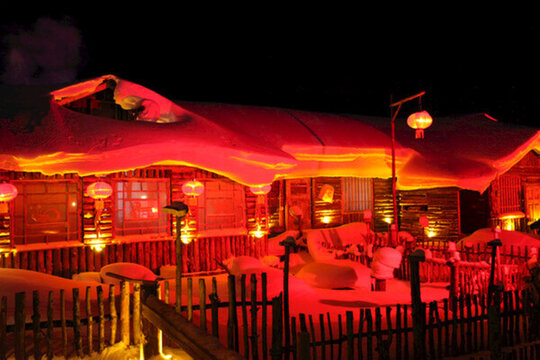 雪鄉(xiāng) 夜景 燈光 紅燈 燈籠