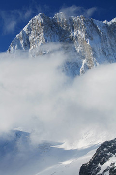 大若拉斯山