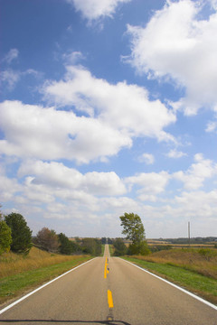 農(nóng)場(chǎng)的道路