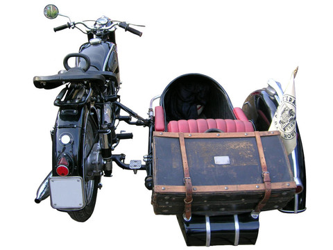 背面的摩托車