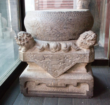 石柱礎(chǔ)